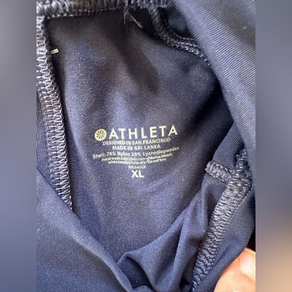 NWT Athleta womens north point rashguard navy blue size XL - Picture 2 of 6